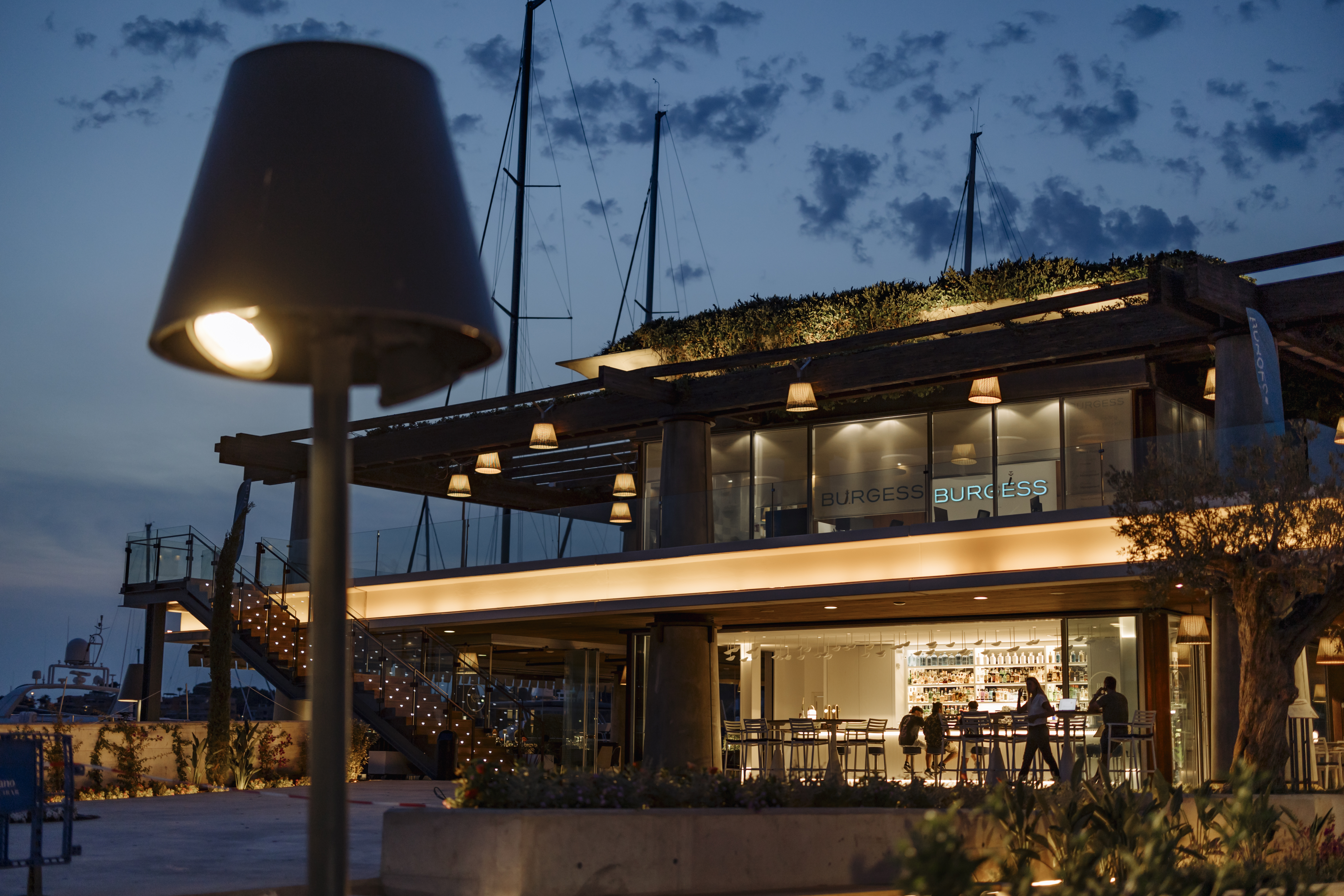 Restaurant Night
